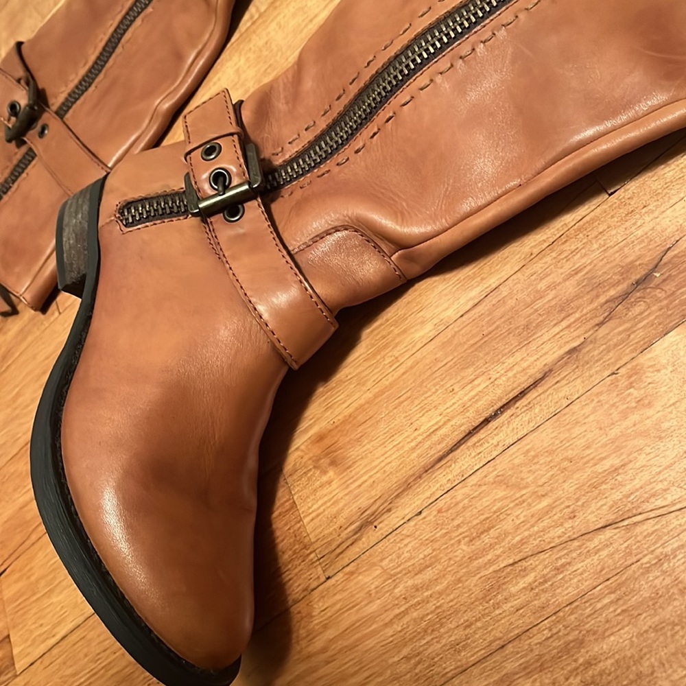 Steve Madden boots. In great condition. Size 6.5 - Picture 7 of 9